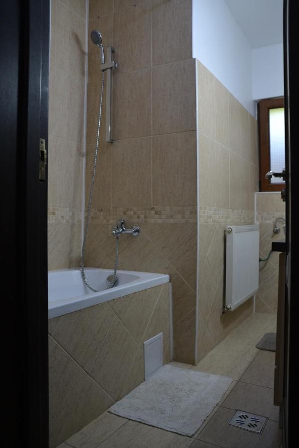 Gavri's Relaxing Place Apartment